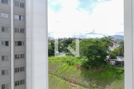 Vista da sala de apartamento à venda com 2 quartos, 47m² em Goiânia, Belo Horizonte