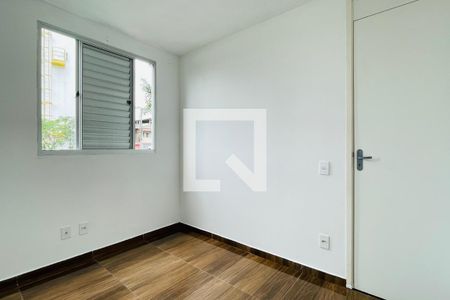 Quarto 1 de apartamento para alugar com 2 quartos, 42m² em Jardim Carvalho, Guarulhos