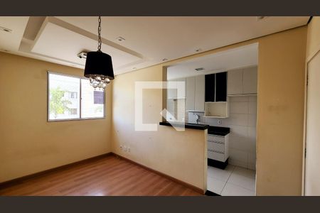 Sala de apartamento para alugar com 2 quartos, 51m² em Recanto Quarto Centenario, Jundiaí