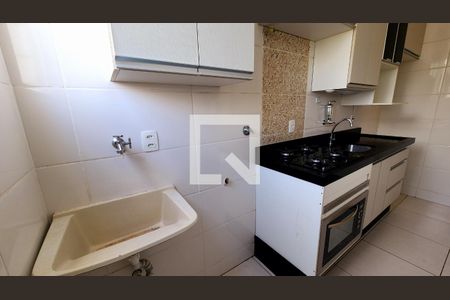 Cozinha e Área de Serviço de apartamento para alugar com 2 quartos, 51m² em Recanto Quarto Centenario, Jundiaí