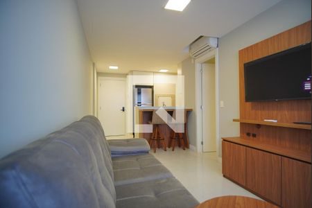 Sala de apartamento para alugar com 1 quarto, 43m² em Petrópolis, Porto Alegre