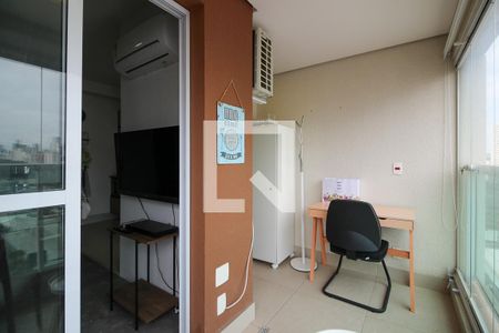 Varanda de kitnet/studio à venda com 1 quarto, 35m² em Pinheiros, São Paulo