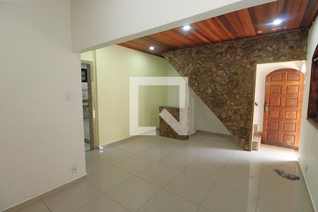 Sala de casa para alugar com 3 quartos, 150m² em Madureira, Rio de Janeiro