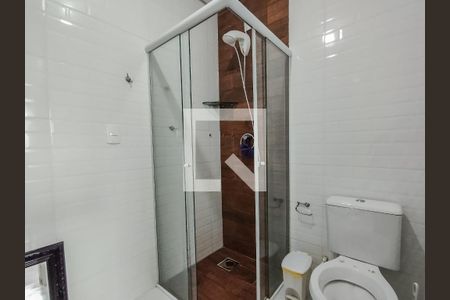 Banheiro de kitnet/studio para alugar com 1 quarto, 35m² em Canto, Florianópolis