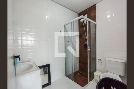 Banheiro de kitnet/studio para alugar com 1 quarto, 35m² em Canto, Florianópolis