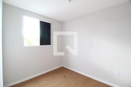 Quarto 1 de apartamento para alugar com 2 quartos, 43m² em Jardim Patricia, Uberlândia