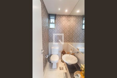 Lavabo da Sala 1 de apartamento à venda com 4 quartos, 170m² em Santo Antônio, Belo Horizonte