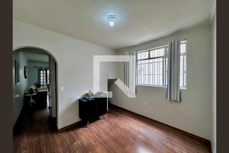 Sala de casa à venda com 3 quartos, 173m² em Vila Elvira, São Paulo