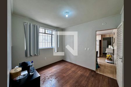 Sala de casa à venda com 3 quartos, 173m² em Vila Elvira, São Paulo