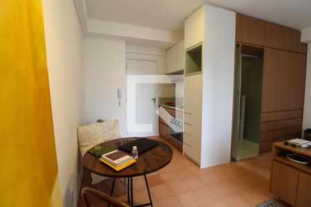 Sala de apartamento para alugar com 1 quarto, 28m² em Vila Nova Conceição, São Paulo