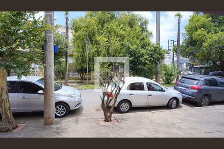 Sala - Vista de casa para alugar com 2 quartos, 130m² em Navegantes, Porto Alegre