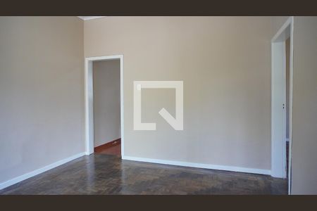 Sala de casa para alugar com 2 quartos, 130m² em Navegantes, Porto Alegre