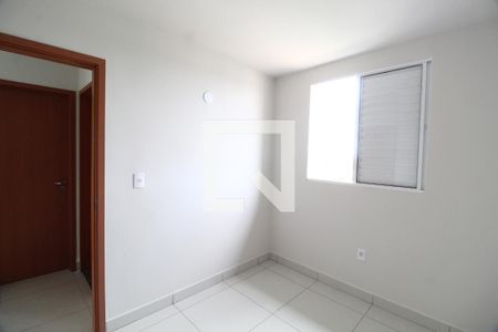 Quarto 1 de apartamento para alugar com 2 quartos, 58m² em Jardim Ipanema, Uberlândia