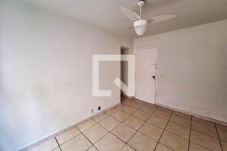 Sala de apartamento para alugar com 2 quartos, 55m² em Barreto, Niterói