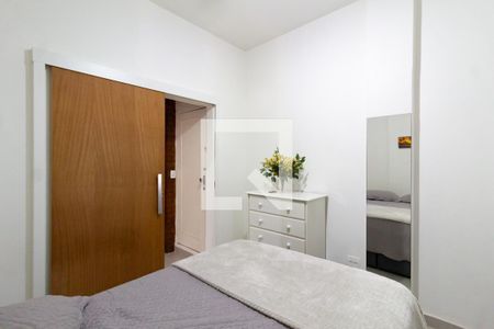 Quarto 1 de apartamento para alugar com 2 quartos, 45m² em Leblon, Rio de Janeiro