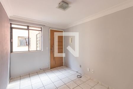 Sala de apartamento para alugar com 2 quartos, 52m² em Conjunto Residencial José Bonifácio, São Paulo