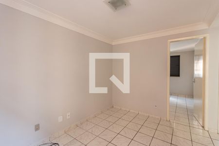 Sala de apartamento para alugar com 2 quartos, 52m² em Conjunto Residencial José Bonifácio, São Paulo