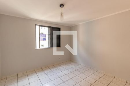 Quarto 2 de apartamento para alugar com 2 quartos, 52m² em Conjunto Residencial José Bonifácio, São Paulo