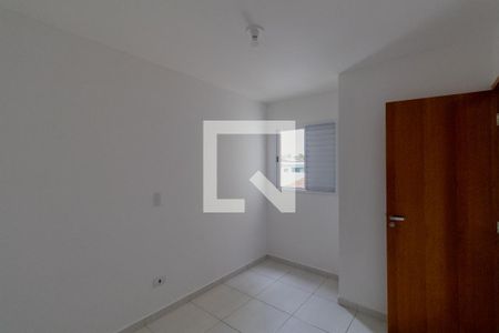 Quarto 1 de apartamento para alugar com 2 quartos, 38m² em Vila Marieta, São Paulo