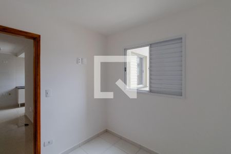 Quarto 2 de apartamento para alugar com 2 quartos, 38m² em Vila Marieta, São Paulo