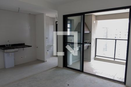 sala de apartamento à venda com 2 quartos, 67m² em Vila Osasco, Osasco