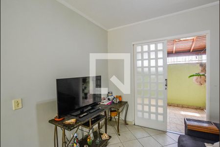 Sala de casa de condomínio à venda com 3 quartos, 110m² em Utinga, Santo André