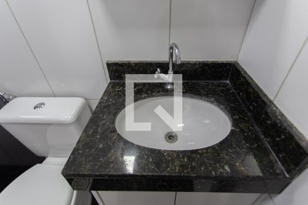 Banheiro da Suíte de apartamento para alugar com 3 quartos, 60m² em São João Batista (venda Nova), Belo Horizonte