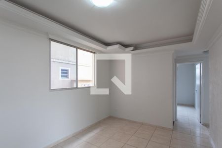 Sala de apartamento para alugar com 3 quartos, 60m² em São João Batista (venda Nova), Belo Horizonte