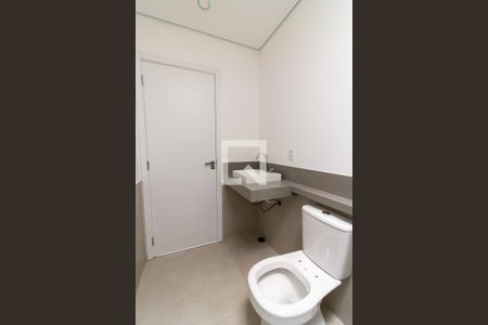 Casa de condomínio à venda com 139m², 3 quartos e 2 vagas Casa de condomínio à venda com 139m², 3 quartos e 2 vagasBanheiro