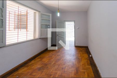 Sala de casa à venda com 4 quartos, 234m² em Bonfim, Belo Horizonte