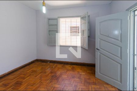 Sala de casa à venda com 4 quartos, 234m² em Bonfim, Belo Horizonte