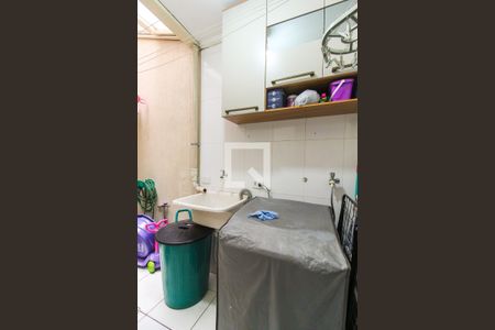 Casa de condomínio à venda com 67m², 2 quartos e 1 vaga Casa de condomínio à venda com 67m², 2 quartos e 1 vagaÁrea de Serviço