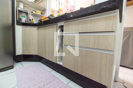 Casa de condomínio à venda com 67m², 2 quartos e 1 vaga Casa de condomínio à venda com 67m², 2 quartos e 1 vagaCozinha