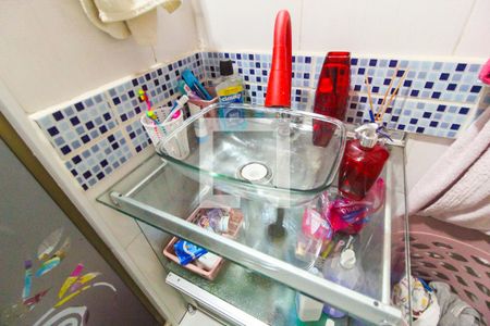 Casa de condomínio à venda com 67m², 2 quartos e 1 vaga Casa de condomínio à venda com 67m², 2 quartos e 1 vagaBanheiro da Suíte 1