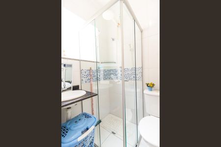 Casa de condomínio à venda com 67m², 2 quartos e 1 vaga Casa de condomínio à venda com 67m², 2 quartos e 1 vagaBanheiro da Suíte 2