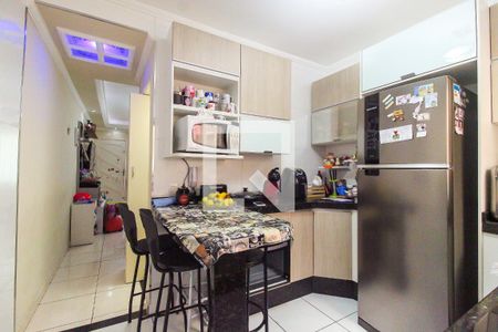 Casa de condomínio à venda com 67m², 2 quartos e 1 vaga Casa de condomínio à venda com 67m², 2 quartos e 1 vagaCozinha