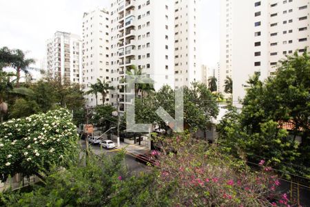 Vista de apartamento à venda com 3 quartos, 100m² em Indianópolis, São Paulo