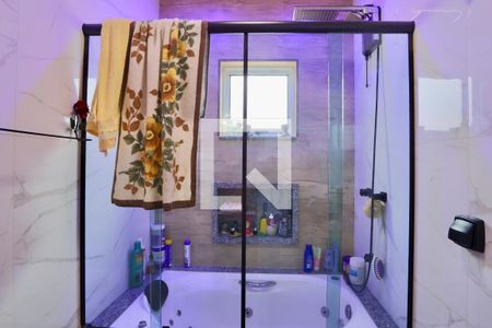 Casa à venda com 400m², 4 quartos e 2 vagas Casa à venda com 400m², 4 quartos e 2 vagasBanheiro 3