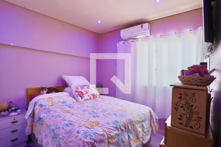 Casa à venda com 400m², 4 quartos e 2 vagas Casa à venda com 400m², 4 quartos e 2 vagasQuarto 4