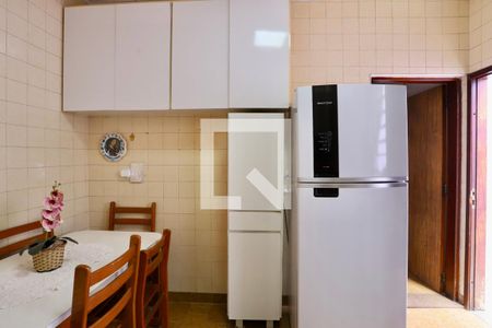 Casa à venda com 400m², 4 quartos e 2 vagas Casa à venda com 400m², 4 quartos e 2 vagasCozinha 1