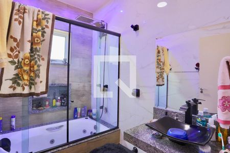 Casa à venda com 400m², 4 quartos e 2 vagas Casa à venda com 400m², 4 quartos e 2 vagasBanheiro 3