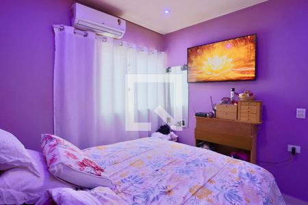 Casa à venda com 400m², 4 quartos e 2 vagas Casa à venda com 400m², 4 quartos e 2 vagasQuarto 4