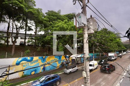 Casa à venda com 400m², 4 quartos e 2 vagas Casa à venda com 400m², 4 quartos e 2 vagasVista da Varanda