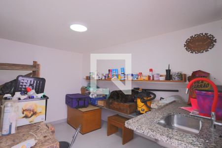 Casa à venda com 400m², 4 quartos e 2 vagas Casa à venda com 400m², 4 quartos e 2 vagasQuarto de Serviço