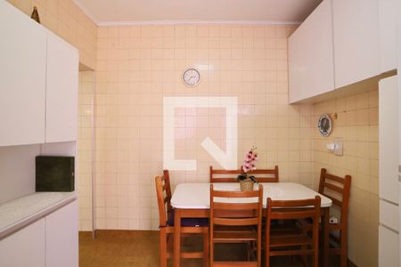 Casa à venda com 400m², 4 quartos e 2 vagas Casa à venda com 400m², 4 quartos e 2 vagasCozinha 1