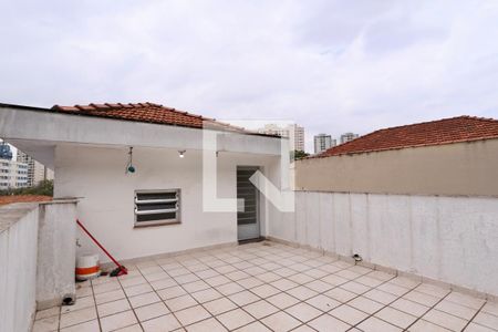 Casa à venda com 400m², 4 quartos e 2 vagas Casa à venda com 400m², 4 quartos e 2 vagasVaranda