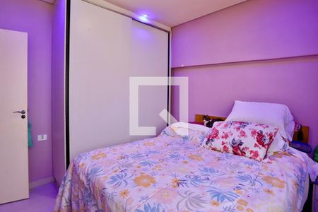 Casa à venda com 400m², 4 quartos e 2 vagas Casa à venda com 400m², 4 quartos e 2 vagasQuarto 4