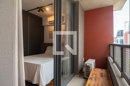 Varanda da Sala/Quarto de kitnet/studio para alugar com 1 quarto, 24m² em Consolação, São Paulo