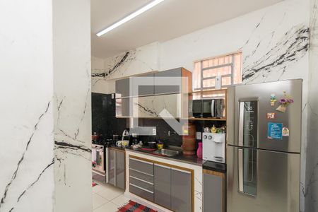 Casa à venda com 200m², 3 quartos e 5 vagas Casa à venda com 200m², 3 quartos e 5 vagasCozinha