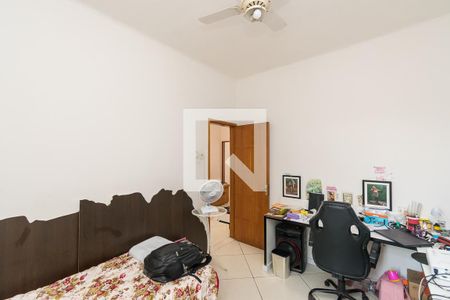 Casa à venda com 200m², 3 quartos e 5 vagas Casa à venda com 200m², 3 quartos e 5 vagasQuarto 1